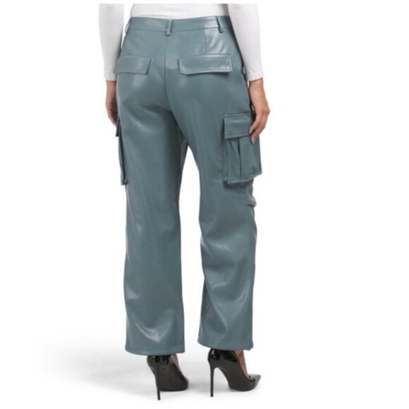 NEW 7 for all mankind FAUX LEATHER Cargo Straight Pants Style 82336 Size S - Picture 2 of 16